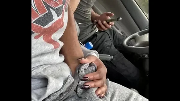 Young Slut Finger Fucked In Car