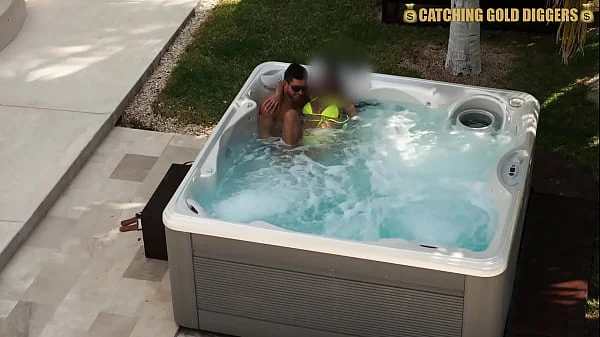 Picked This Sexy Slut Up From The Jacuzzi Then Gave Her A Unforgettable Sex